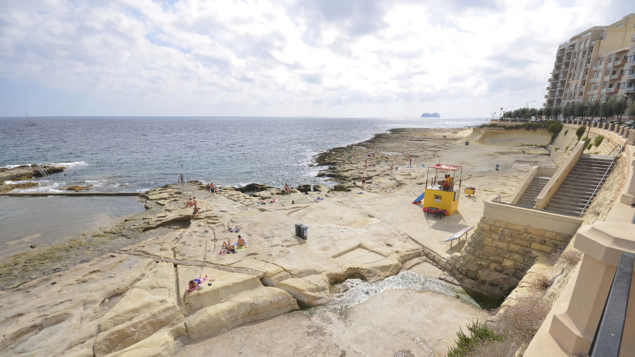 Fond Għadir Bay